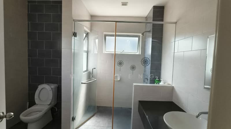 Link Bungalow for Sale in Bandar Botanic (Klang) - M.K. Heng - Bathroom - PropertyGuru.com.my