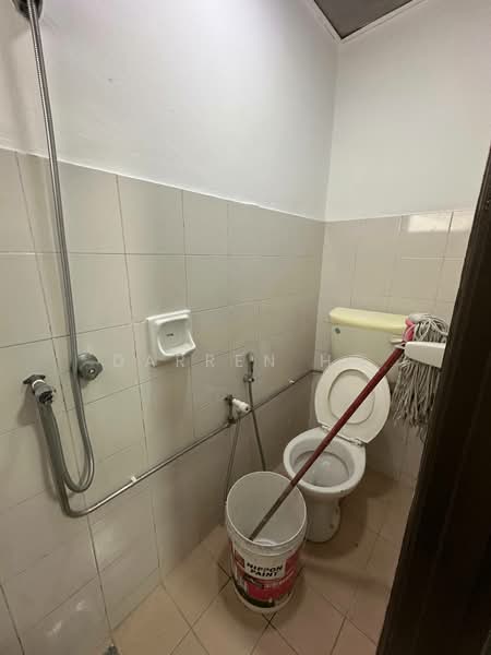 Condominium for Rent at Pelita Indah - Darren Ho - Bathroom - PropertyGuru.com.my