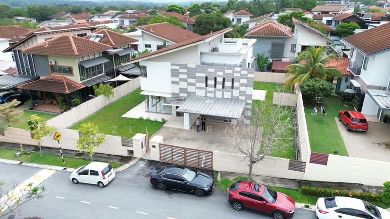 Bungalow for Sale in Bandar Seri Putra (Bangi) - Azli Ibrahim - Exterior - PropertyGuru.com.my