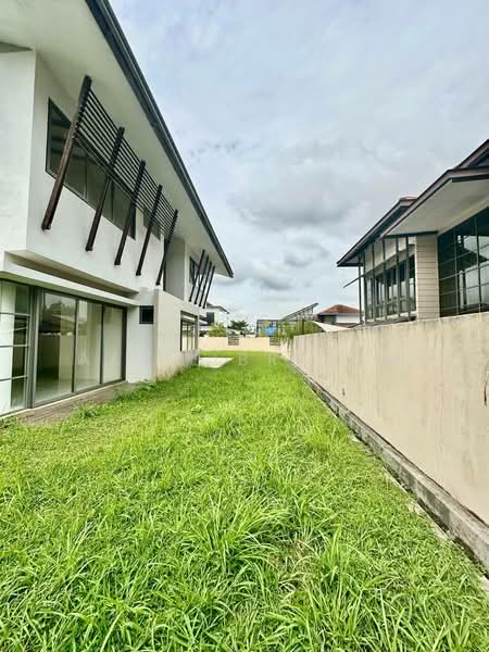 Bungalow for Sale in Bandar Seri Putra (Bangi) - Azli Ibrahim - Exterior - PropertyGuru.com.my