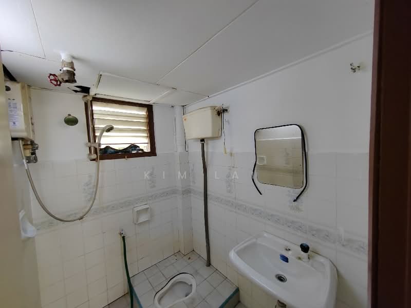 Apartment for Sale at Subang Perdana Goodyear Court 3 - Kim Lai - Bathroom - PropertyGuru.com.my