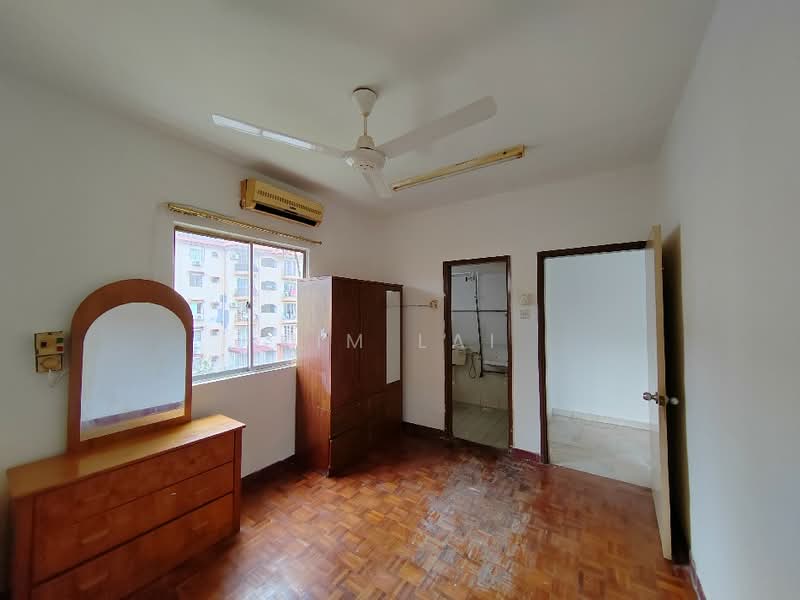 Apartment for Sale at Subang Perdana Goodyear Court 3 - Kim Lai - Bedroom - PropertyGuru.com.my