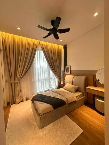 Condominium for Sale at Capella Embassy (D'Rapport Residences) - Den Lam - Bedroom - PropertyGuru.com.my