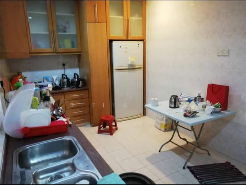 Condominium for Sale at Evergreen Park Scot Pine - Stella Lee - Kitchen - PropertyGuru.com.my