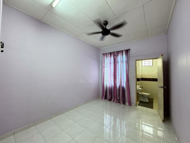 2-storey Terraced House for Sale in Bandar Jaya Putra (Johor Bahru) - Finn Aw - Bedroom - PropertyGuru.com.my