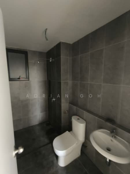 Service Residence for Sale at D'Sini Residences - Adrian Goh - Bathroom - PropertyGuru.com.my