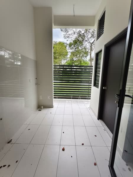 Terraced House for Sale in Medini (Iskandar Puteri (Nusajaya)) - Sky Tan - Balcony - PropertyGuru.com.my