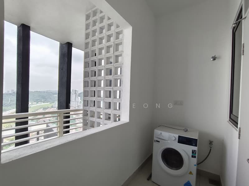 Kondominium untuk Dijual di ALIX Residences - Mike Leong - Balcony - PropertyGuru.com.my