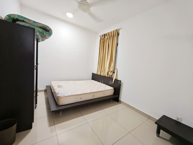 Service Residence for Sale at D'Ambience Residences (Pangsapuri Ikatan Flora) - Fu Guan - Bedroom - PropertyGuru.com.my