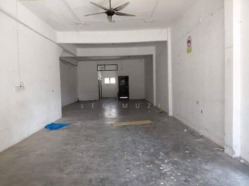 Shop / Office for Rent in Kuala Kangsar (Perak) - Lee Muzi - Interior - PropertyGuru.com.my