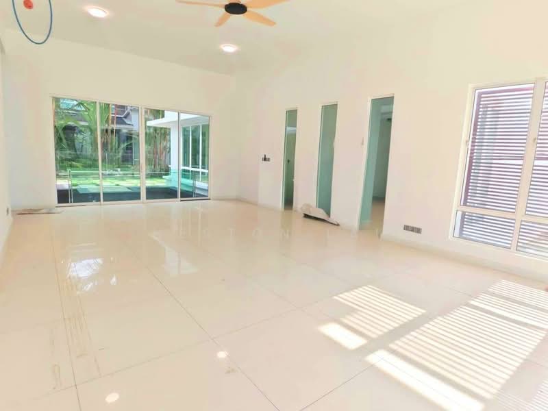 Rumah Banglo untuk Dijual di East Ledang (Iskandar Puteri (Nusajaya)) - Heston Lai - Living Room - PropertyGuru.com.my