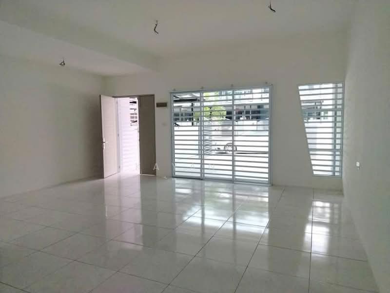 Rumah Teres 2 Tingkat untuk Dijual di Lahat (Perak) - Kayan . - Living Room - PropertyGuru.com.my