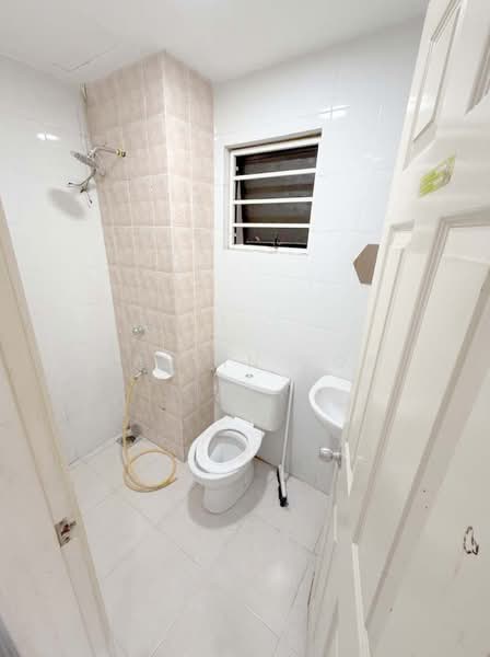 Apartment for Rent at Kristal Villa - Calvin Kok - Bathroom - PropertyGuru.com.my