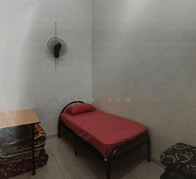 2-storey Terraced House for Rent in Taman Lagenda Putra (Kulai) - Ellin Hew - Bedroom - PropertyGuru.com.my