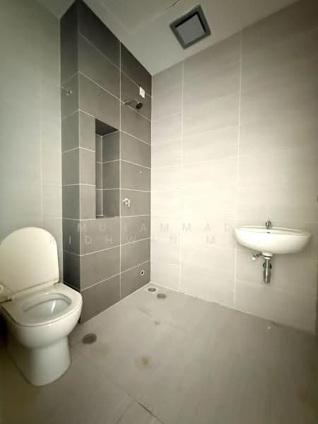 Rumah Teres 2 Tingkat untuk Dijual di Sunsuria City (Dengkil) - Muhammad Ridhwan Mohd Huzairi - Bathroom - PropertyGuru.com.my
