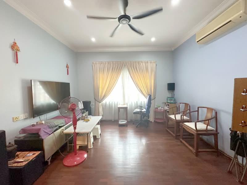 Rumah Berkembar untuk Dijual di Tropicana Golf & Country Resort (Tropicana) - Vincent Liaw - Living Room - PropertyGuru.com.my