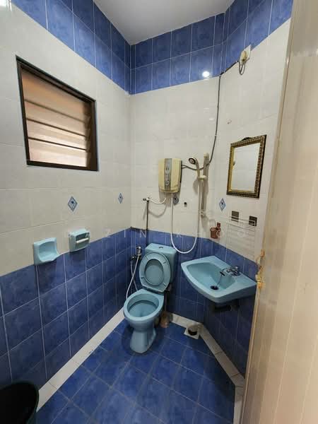2-storey Terraced House for Sale in Taman Desa Tambun (Tambun) - Qazin Khoo - Bathroom - PropertyGuru.com.my