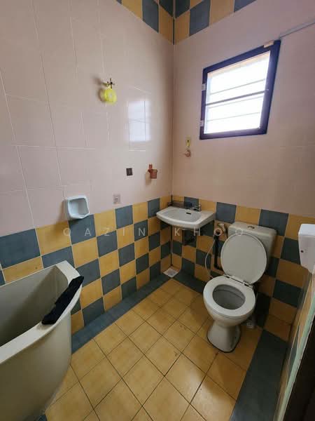 2-storey Terraced House for Sale in Taman Desa Tambun (Tambun) - Qazin Khoo - Bathroom - PropertyGuru.com.my