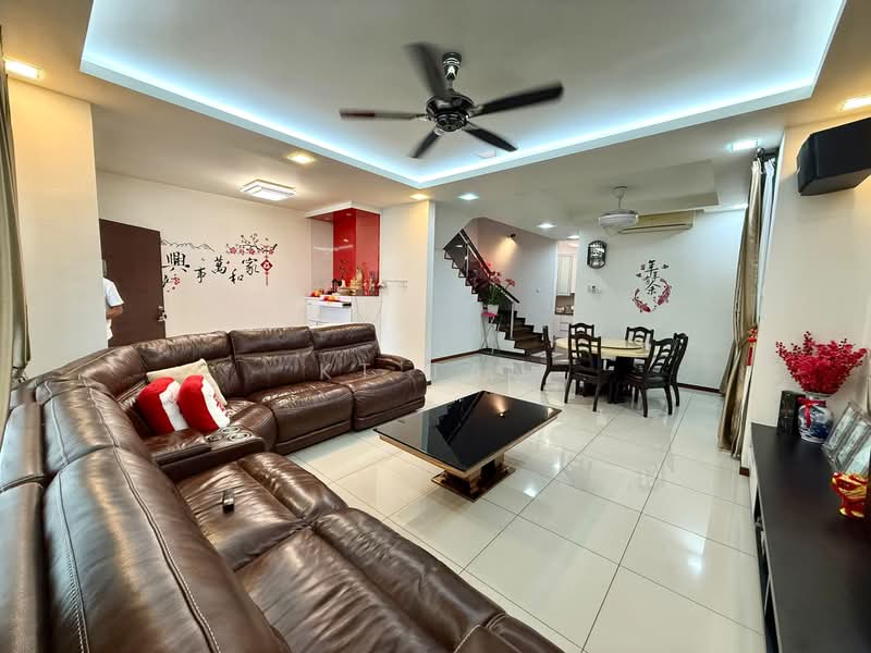 Cluster House for Sale in Horizon Hills (Iskandar Puteri (Nusajaya)) - KT Tan - Living Room - PropertyGuru.com.my