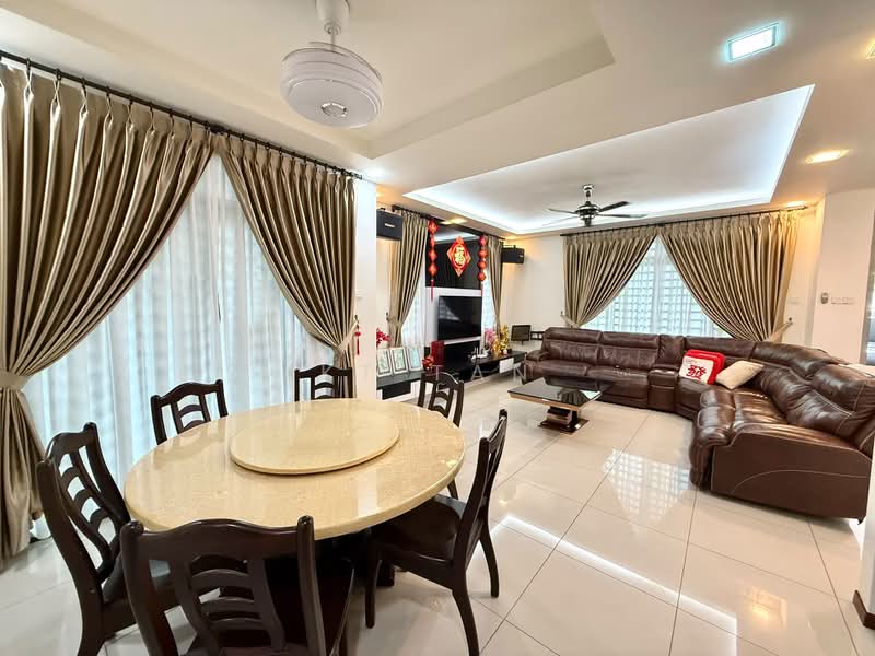 Cluster House for Sale in Horizon Hills (Iskandar Puteri (Nusajaya)) - KT Tan - Living Room - PropertyGuru.com.my