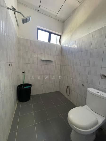 Rumah Teres 2 Tingkat untuk Dijual di Taman Sejati Indah (Sungai Petani) - Aswad . - Bathroom - PropertyGuru.com.my