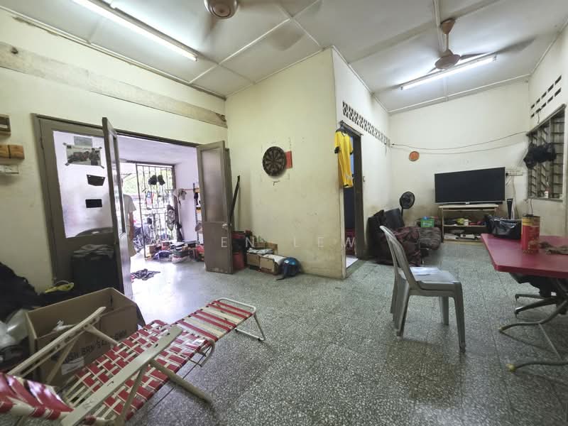 1-storey Terraced House for Sale in Taman Maluri (Cheras) - Ken Lew - Living Room - PropertyGuru.com.my