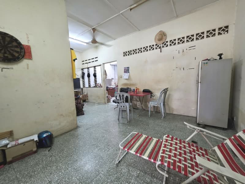 1-storey Terraced House for Sale in Taman Maluri (Cheras) - Ken Lew - Living Room - PropertyGuru.com.my