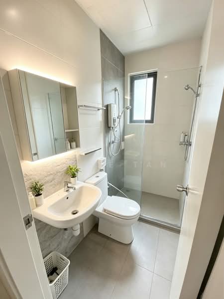 Service Residence for Sale at KU SUITES - Chloe Tan - Bathroom - PropertyGuru.com.my