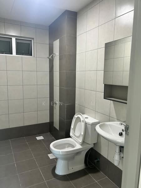 Servis Apartment untuk Disewa di One 49 Residence - Ken Sim - Bathroom - PropertyGuru.com.my