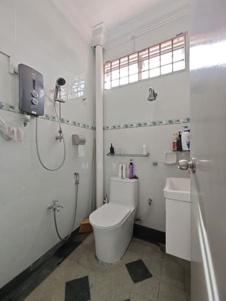 2-storey Terraced House for Sale in Taman Seri Jati (Batu Berendam) - May . - Bathroom - PropertyGuru.com.my