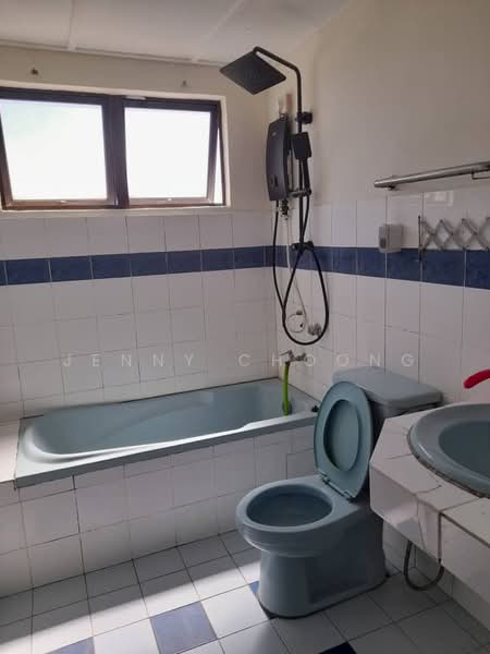 Kondominium untuk Dijual di Chancellor - Jenny Choong - Bathroom - PropertyGuru.com.my