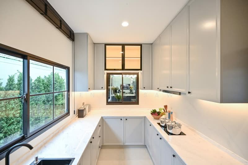 Rumah Teres 3 Tingkat untuk Dijual di Elmina (Shah Alam) - Dennis Saw - Kitchen - PropertyGuru.com.my