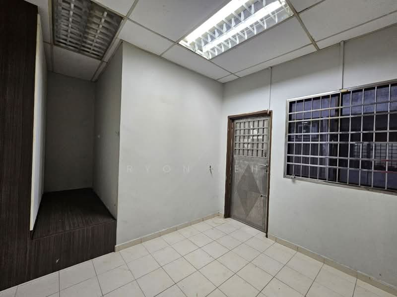 Kedai untuk Dijual di Taman Mount Austin (Tebrau) - Ryon Teh - Interior - PropertyGuru.com.my