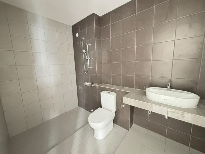 2-storey Terraced House for Sale in Anggun (Rawang) - Minnie Wong - Bathroom - PropertyGuru.com.my
