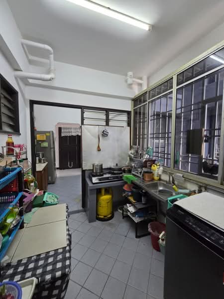 Pangsapuri untuk Dijual di Permas Ville Apartment - Xueen Tee - Kitchen - PropertyGuru.com.my
