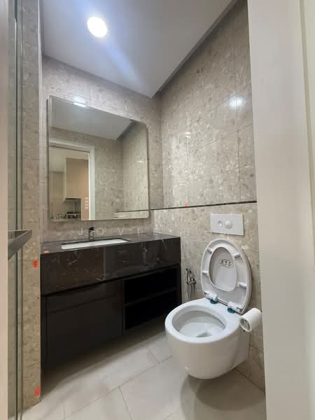 Servis Apartment untuk Disewa di Pavilion Damansara Heights, Windsor Suites - Jovie Lim - Bathroom - PropertyGuru.com.my