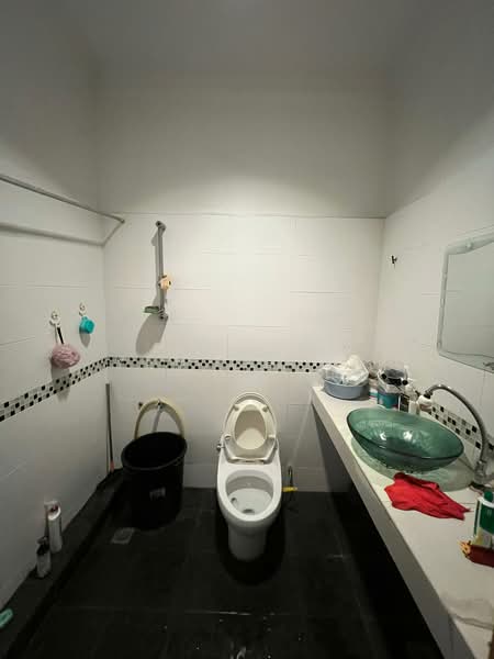 2-storey Terraced House for Rent in Taman Wangsa Permai (Kepong) - Yen Ching - Bathroom - PropertyGuru.com.my
