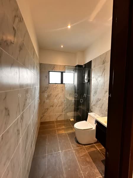 2-storey Terraced House for Sale in Sungai Buloh (Selangor) - Noor Hidayah Mohamad Noor - Bathroom - PropertyGuru.com.my