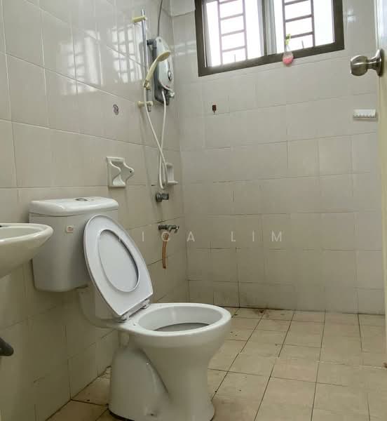 Service Residence for Sale at Nusa Perdana Apartment - Erica Lim - Bathroom - PropertyGuru.com.my