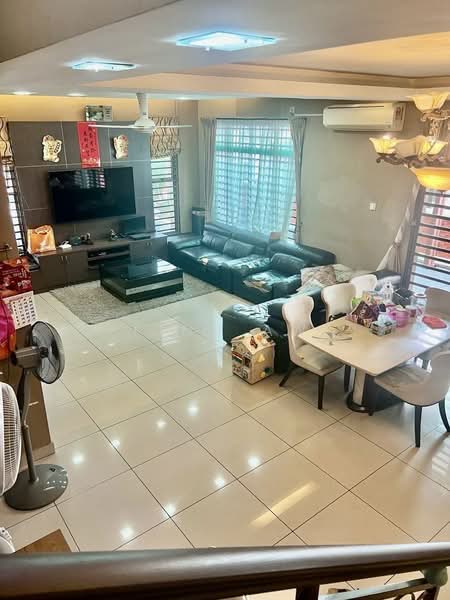 Rumah Kluster untuk Dijual di Austin Heights (Tebrau) - Finn Aw - Living Room - PropertyGuru.com.my