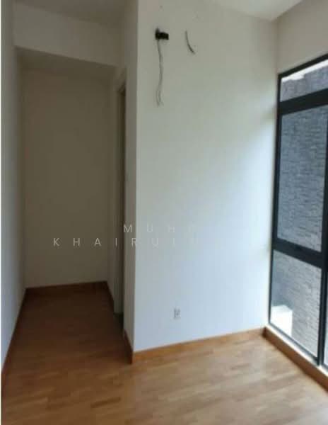 Service Residence for Sale at Cristal Serin Residence - Muhd Khairulnawawi Kamaruddin - PropertyGuru.com.my