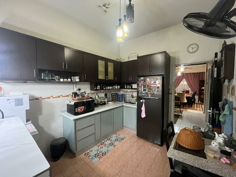 Rumah Teres untuk Dijual di Bandar Puteri Klang (Klang) - T.H Lee - Kitchen - PropertyGuru.com.my