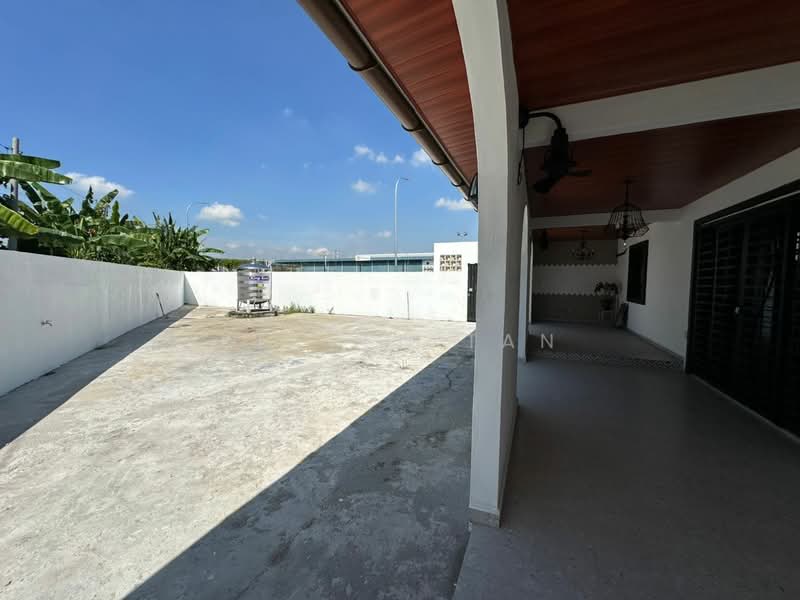 Rumah Teres 1-Tingkat untuk Dijual di Sungai Buloh (Selangor) - Kelven Tan - Exterior - PropertyGuru.com.my