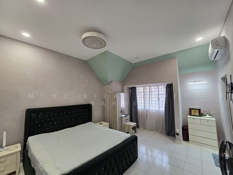 2-storey Terraced House for Sale in Setiawangsa (Kuala Lumpur) - Mohd Aizat Saiful Bahri - Bedroom - PropertyGuru.com.my