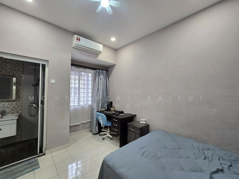 2-storey Terraced House for Sale in Setiawangsa (Kuala Lumpur) - Mohd Aizat Saiful Bahri - Bedroom - PropertyGuru.com.my