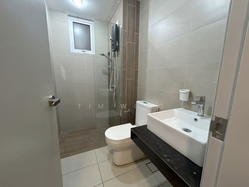 Service Residence for Sale at RYAN & MIHO - Tim Wong - Bathroom - PropertyGuru.com.my