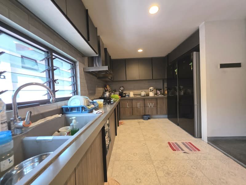 Rumah Teres 3 Tingkat untuk Dijual di Taman Desa Aman (Cheras) - Ken Lew - Kitchen - PropertyGuru.com.my
