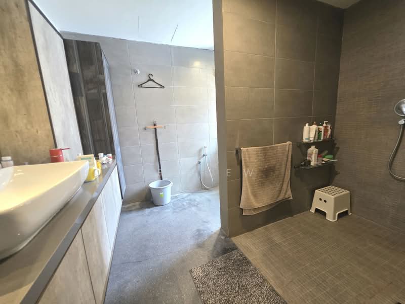 Rumah Teres 3 Tingkat untuk Dijual di Taman Desa Aman (Cheras) - Ken Lew - Bathroom - PropertyGuru.com.my