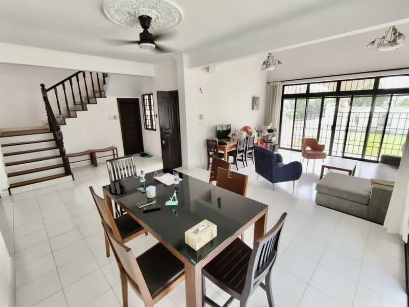 Rumah Berkembar untuk Dijual di Taman Johor Jaya (Johor Bahru) - Janice . - PropertyGuru.com.my