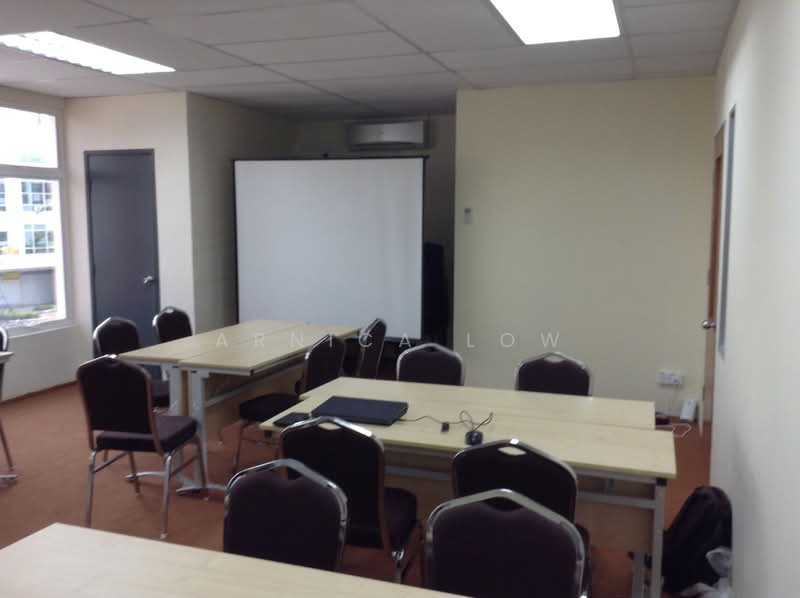 Office for Sale in Bandar Putra Permai (Seri Kembangan) - Arnica Low - PropertyGuru.com.my